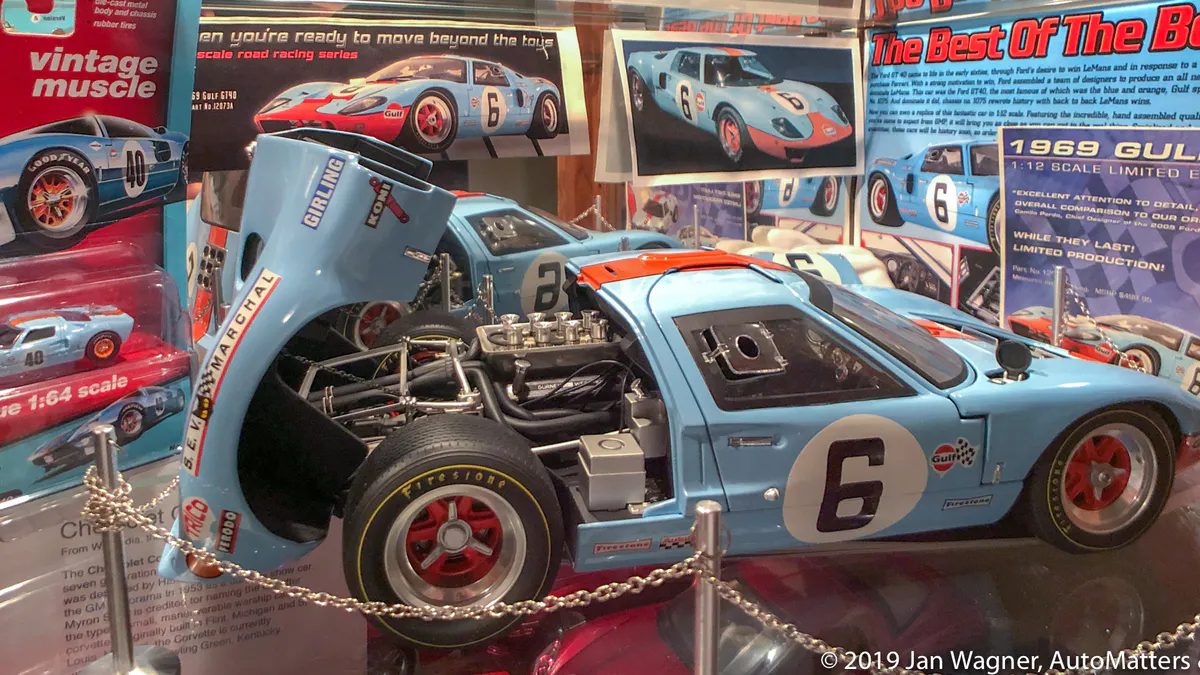 - 1:12 scale Ford GT40 model. H​aving multiple lenses to choose from enhances iPhone photography.
