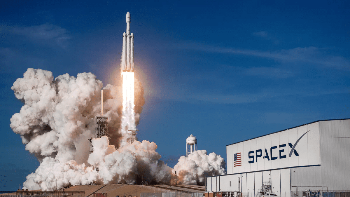 SPACEX & A TESLA ROADSTER PROCLAIM A NEW SPACE RACE image 1