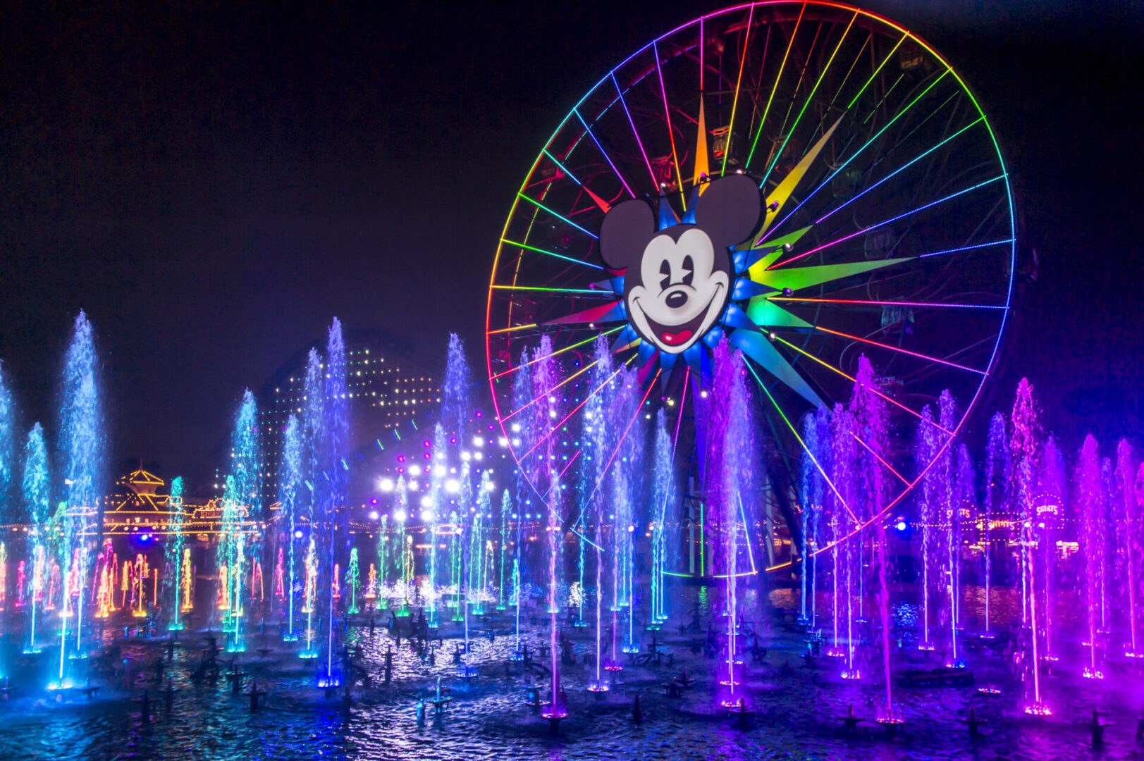 01207-20150522-23 Disneyland Diamond Celebration 24 Hour Kick Off+CA Adventure-D4s-1of2