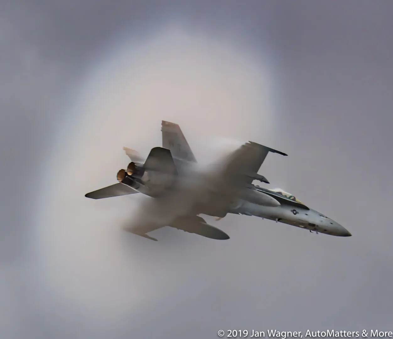 01844-20190927 MCAS Miramar Air Show-Jan flying with US Army Golden Knights skydivers-MAGTF-Blue Angels-RAF Red Arrows-stills+audio-28-300mm&150-600mm-D5 A white jet