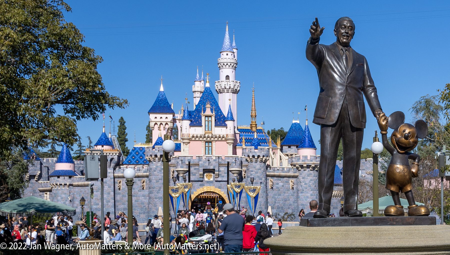 02028-20220124 Disneyland &amp; Disney California Adventure — D23 honors archivist Dave Smith w AUDIO &amp; Main St USA window+RotR+Avengers