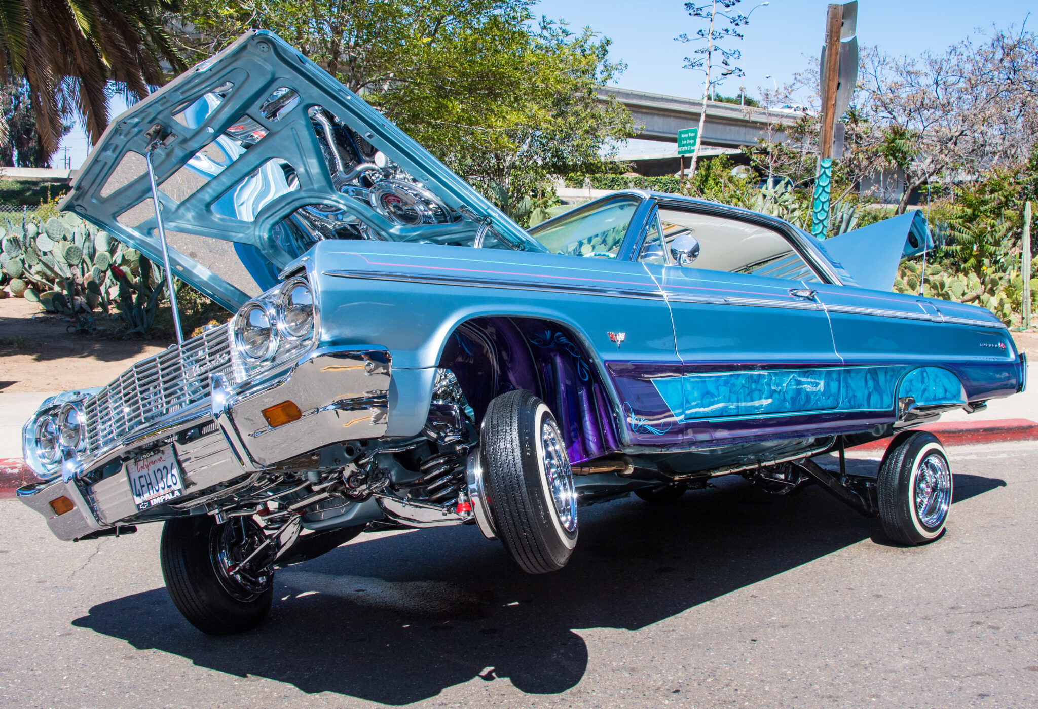 Redcat SixtyFour — radio-controlled scale-model hopping lowrider ...