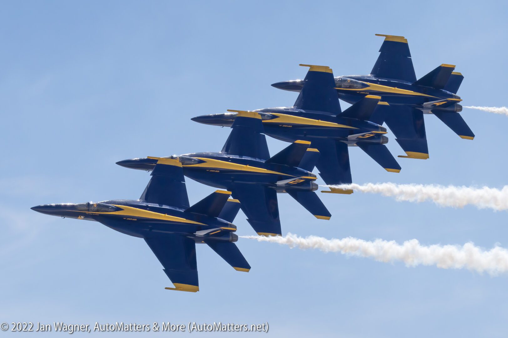 c-J-Wagner-20220922_132123-02105-MCAS-Miramar-Air-Show-Media-Day—MAGTF-no-pyro-Blue-Angels-rehearsals-grandstand-viewfly-ins—vidstills—100-500-R3-8754-Edit-6in-x-300dpi