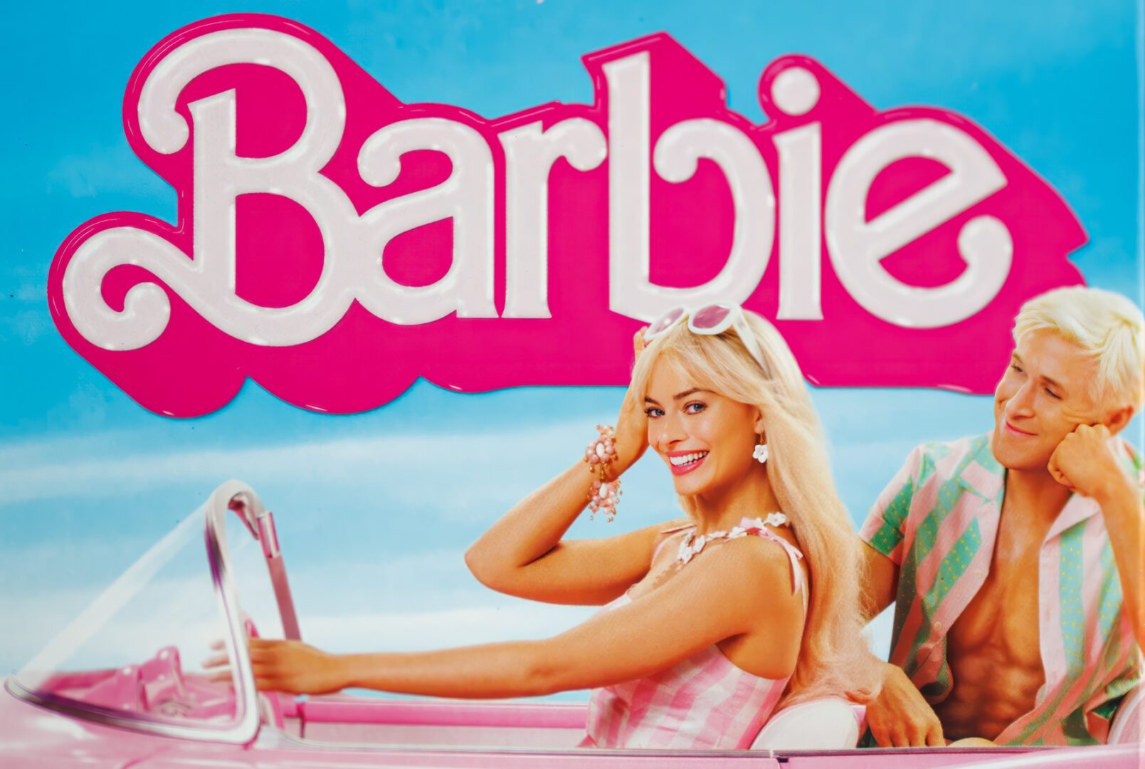 02242-20231121 Barbie movie Blu-ray DVD—Warner Brothers Home Entertainment—photos of disc box in yard-50mm-R3
